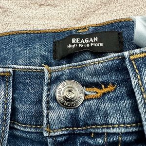 True Religion Jean’s - Women's High Rise - Flare. Size 25. Blue Jeans.